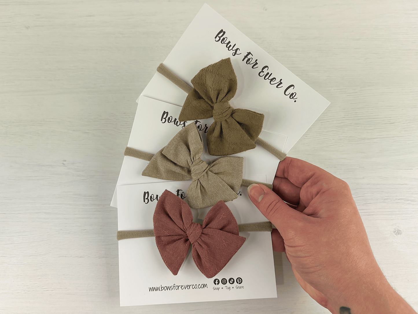 Nude Neutral Pinwheel Bows