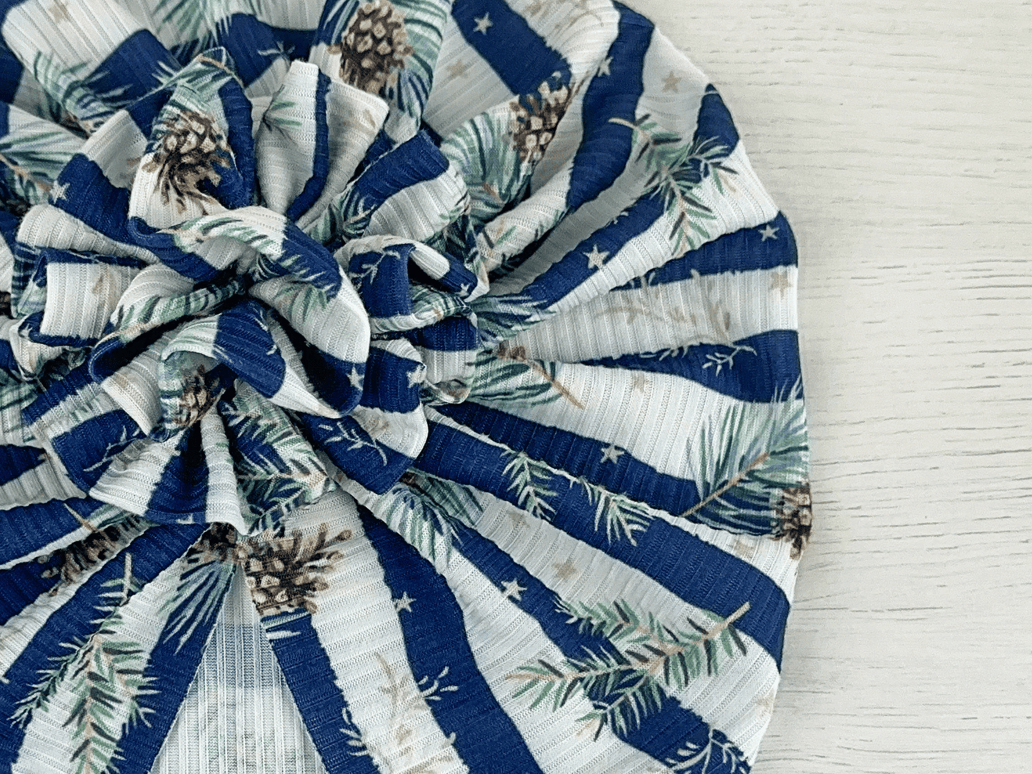 Winter Pinecones Turban