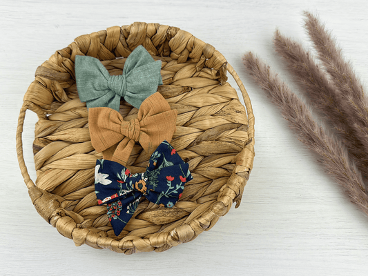 Navy Floral Pinwheel Bows