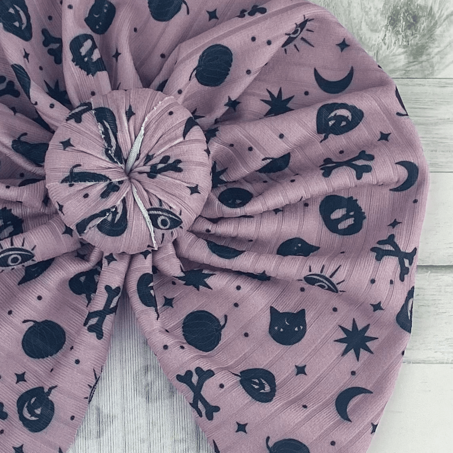 Ribbed Retro Spooky Turban
