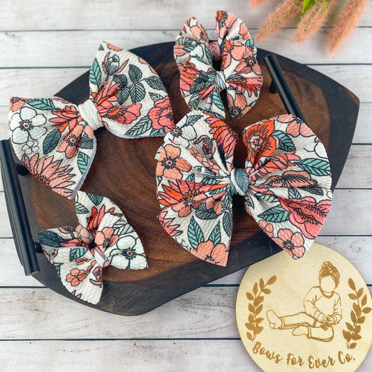 70's Floral Bow